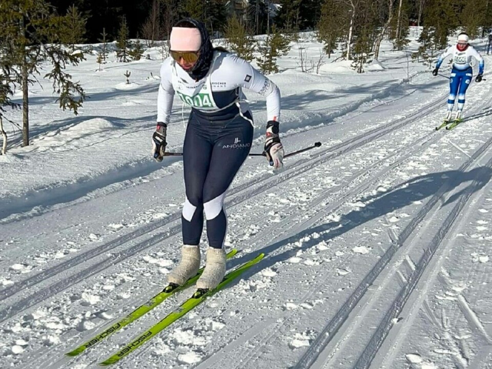 Sigrid Bye (1004) og Lin Iren Sætre vekslet på å ha inneha 4. plassen med Team Andiamo-løper Bye 39 sekunder foran i mål. (Foto: Amund Sigstad)