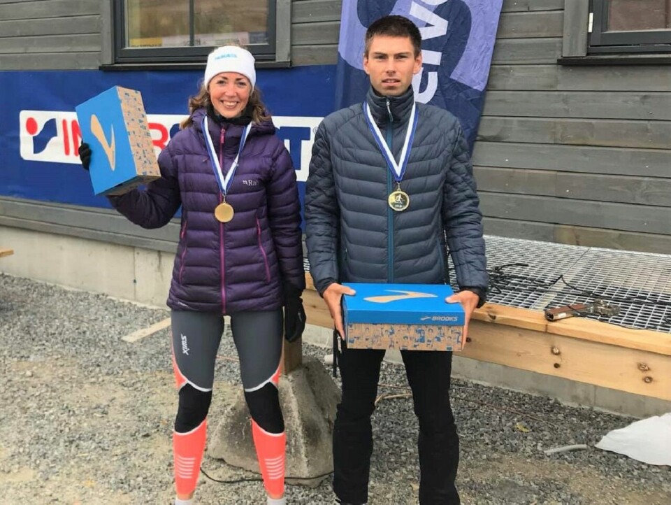 Totalvinnerne av Lundehøgda Opp 2021: Annette Christin Lund og Geir Steig (Foto: Bjørn Robstad). Totalvinnerne av Lundehøgda Opp 2021: Annette Christin Lund og Geir Steig (Foto: Bjørn Robstad).