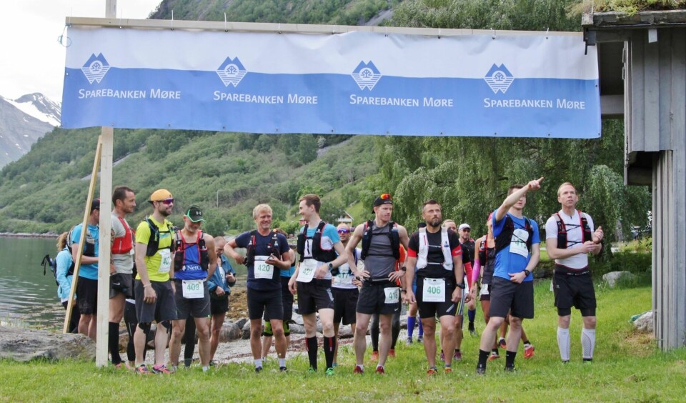 Kilian Jornet satte løyperekord i Nibbeløpet Start_ultra_arrfoto.jpg