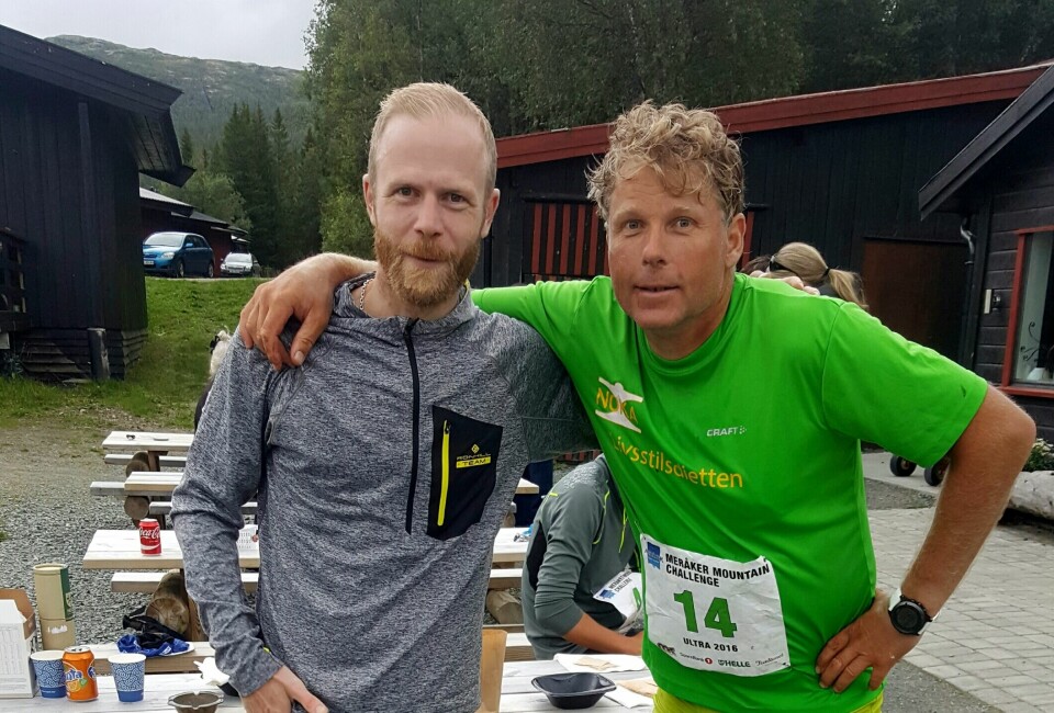 Vinner Morten Auset og andremann Hallgeir Martin Lundemo etter målgang (foto tilsendt av Auset). Vinner Morten Auset og andremann Hallgeir Martin Lundemo etter målgang (foto tilsendt av Auset).