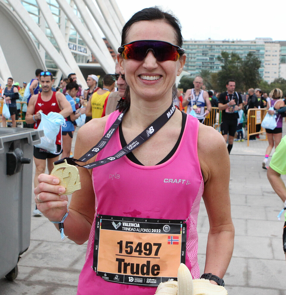 Valencia Marathon – ni fornøyde norske i målområdet Trude_Thomassen_2-58_01_normal2_i_maalomraadet_A20G2944.jpg