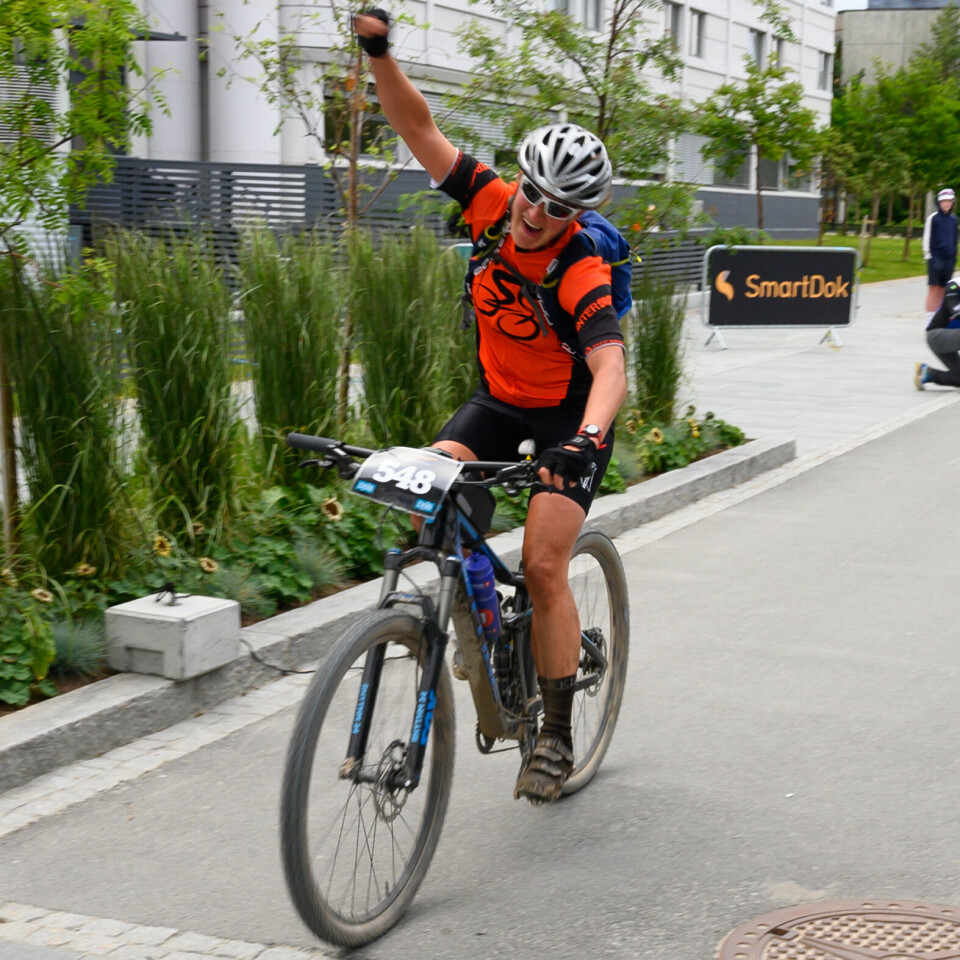 Audun Øverbye Hanssen vant «sprintdistansen» i OffroadFinnmark Rannveig Blomkvist vinner OF150 damer.jpg