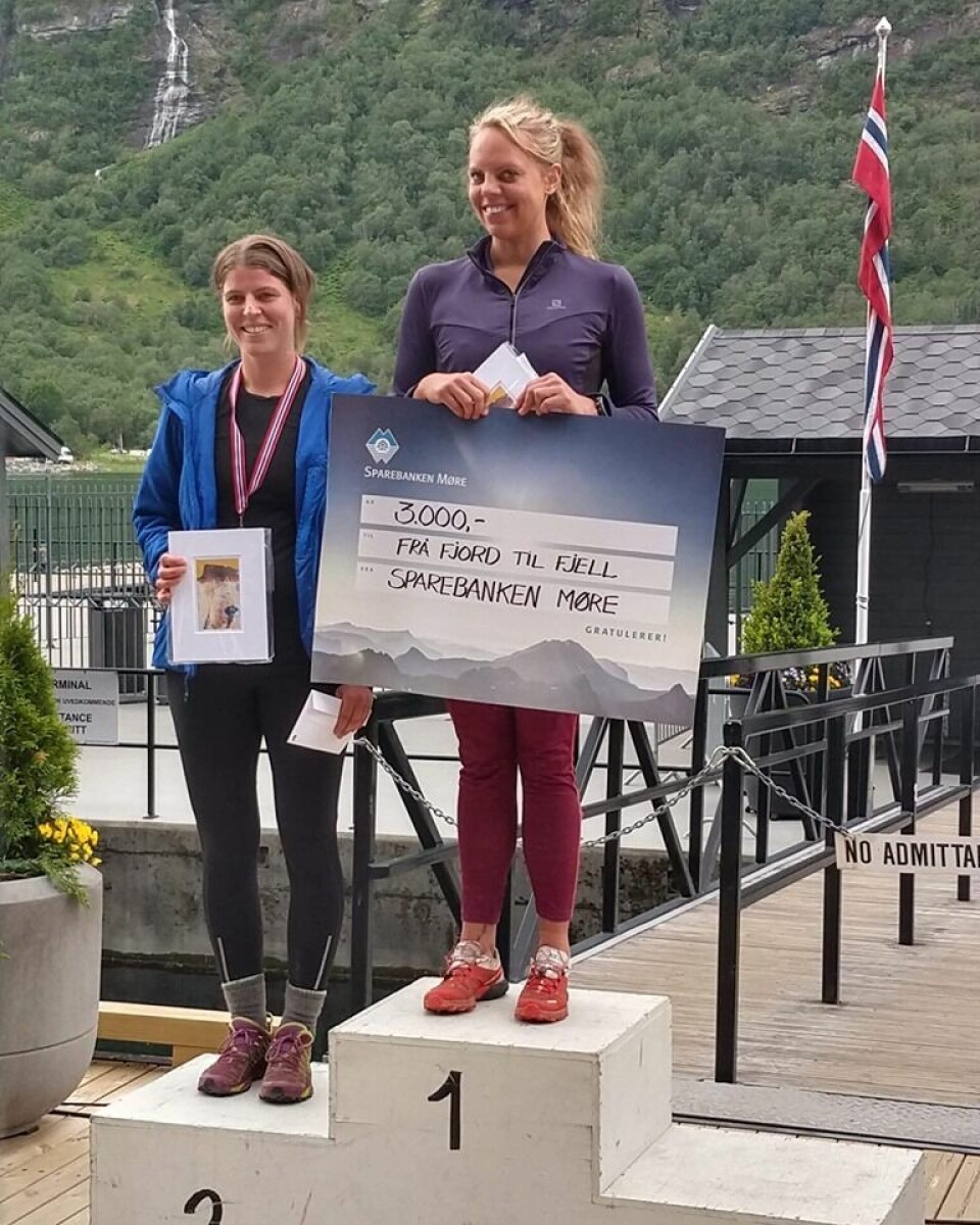Kilian Jornet satte løyperekord i Nibbeløpet Anna_Persson_pallen.jpg