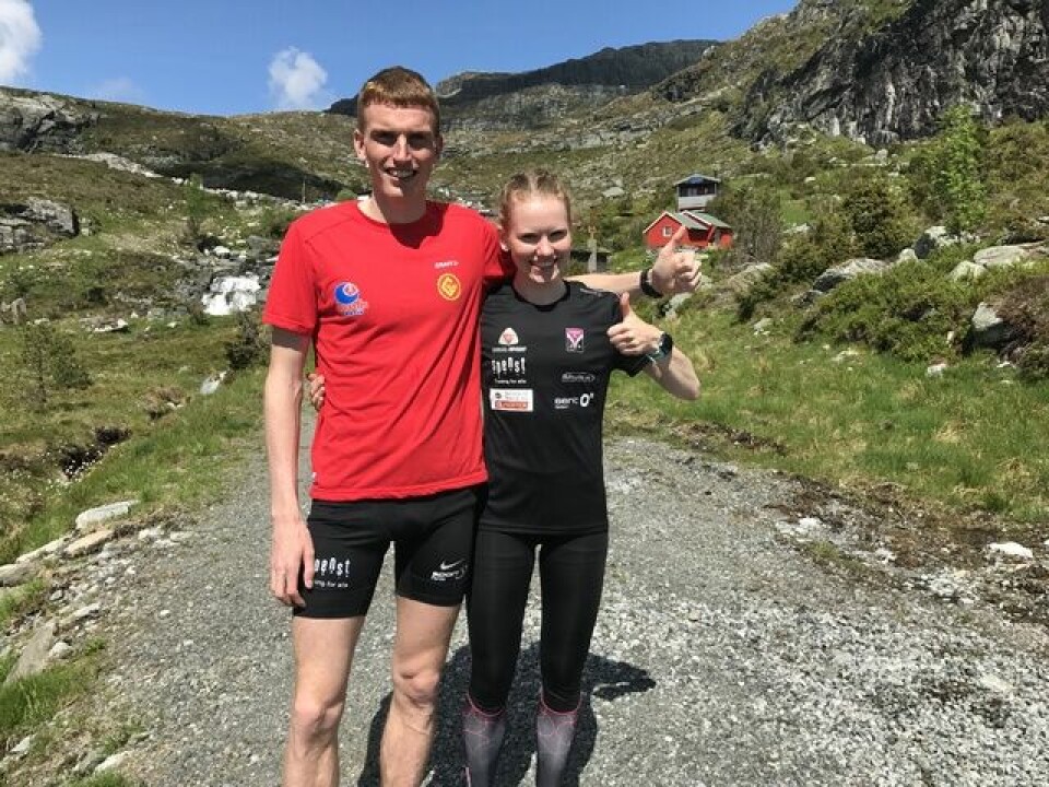 Eliteløperne Marius Vedvik og Karoline Holsen Kyte deltok i Hovlandstølen opp, og de satte begge sterke løyperekorder. (Foto: Jan Grov) Eliteløperne Marius Vedvik og Karoline Holsen Kyte deltok i Hovlandstølen opp, og de satte begge sterke løyperekorder. (Foto: Jan Grov)