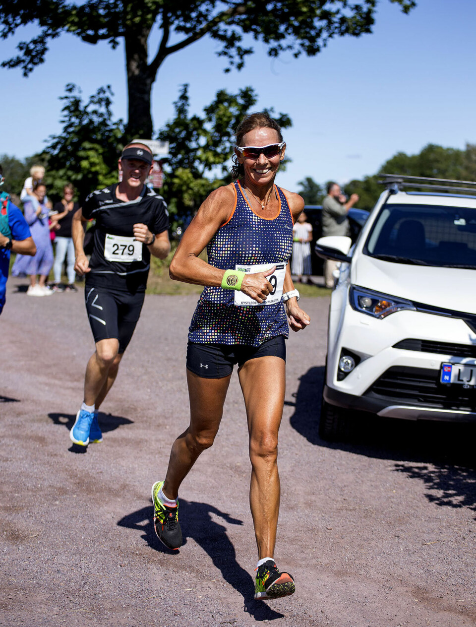 Solskinn og masse løpsglede i Kystleden Halvmaraton Sidsel-Skjaeggestad-Mohn-IMG_0286.jpg