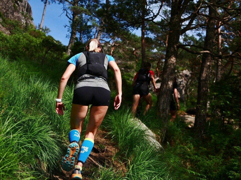Fredrik Askeland og Mari Mauland vant Lysefjorden Rundt Extreme Ultra Trail Terreng.jpg