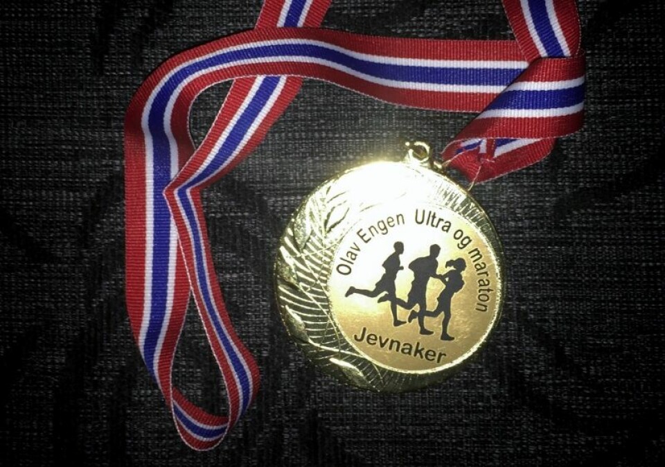 Om norske ultraløp 2017 medalje.jpg