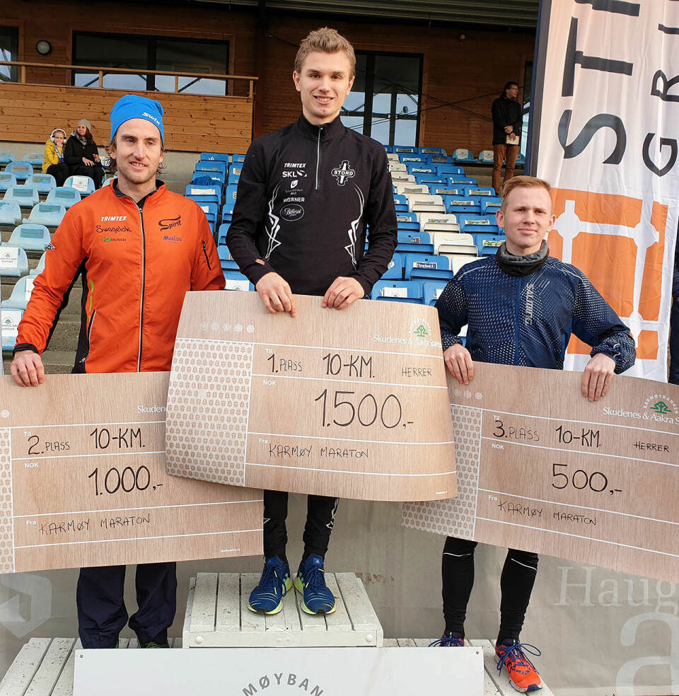 Deltakarrekord da 484 sprang Karmøy Maraton i flott haustvêr Herrepallen_10_km.jpg