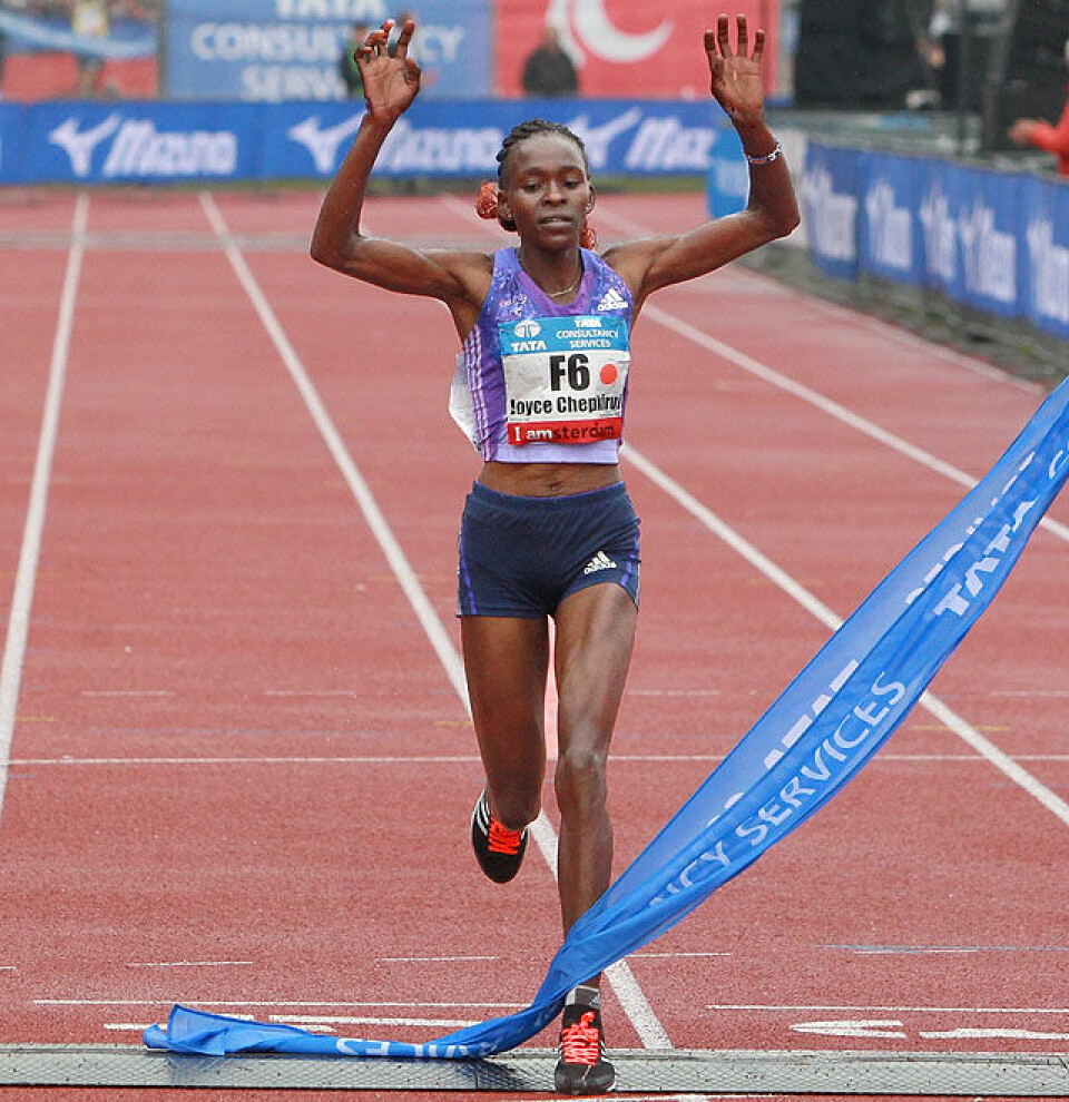 Tre ungdommer best av de norske i Amsterdam Marathon (Oppdatert) Maal_Joyce_Chepkirui_nr1_A20G6043.jpg