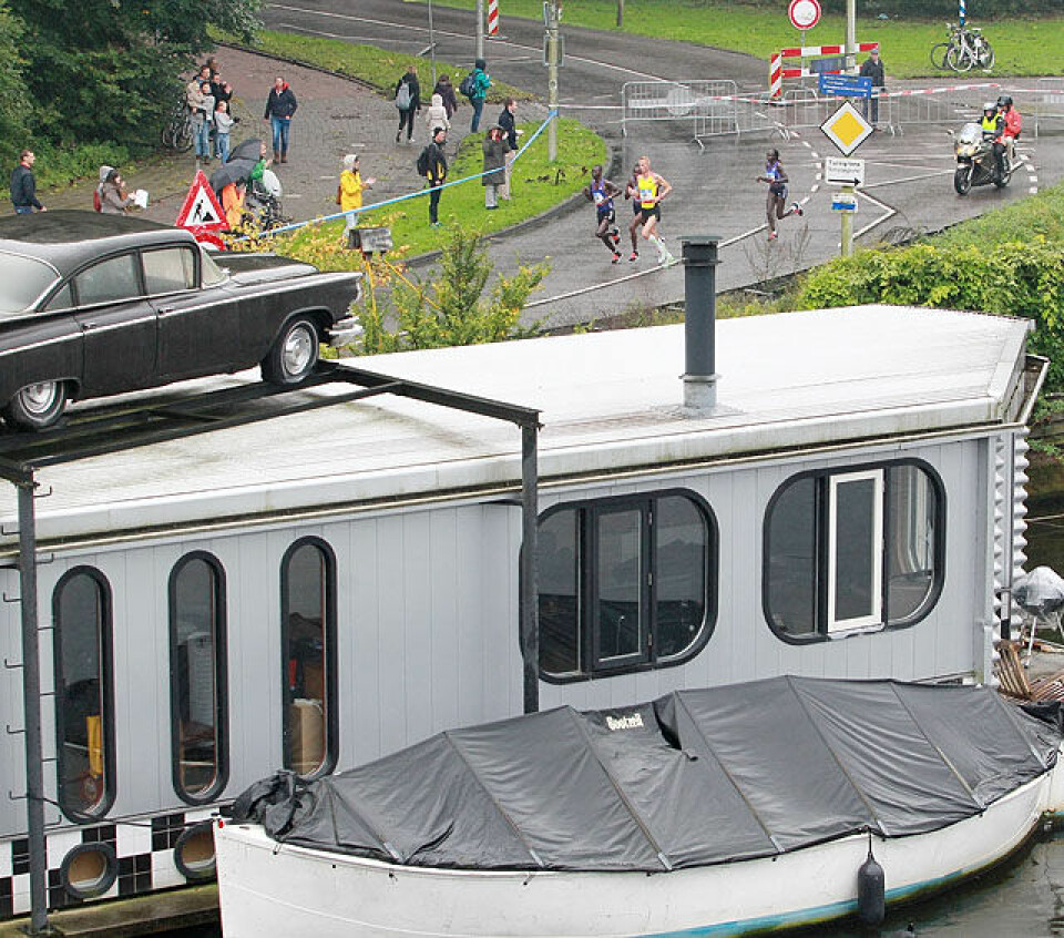 Tre ungdommer best av de norske i Amsterdam Marathon (Oppdatert) 26km_tet_damer_elvebaat_A20G5756.jpg