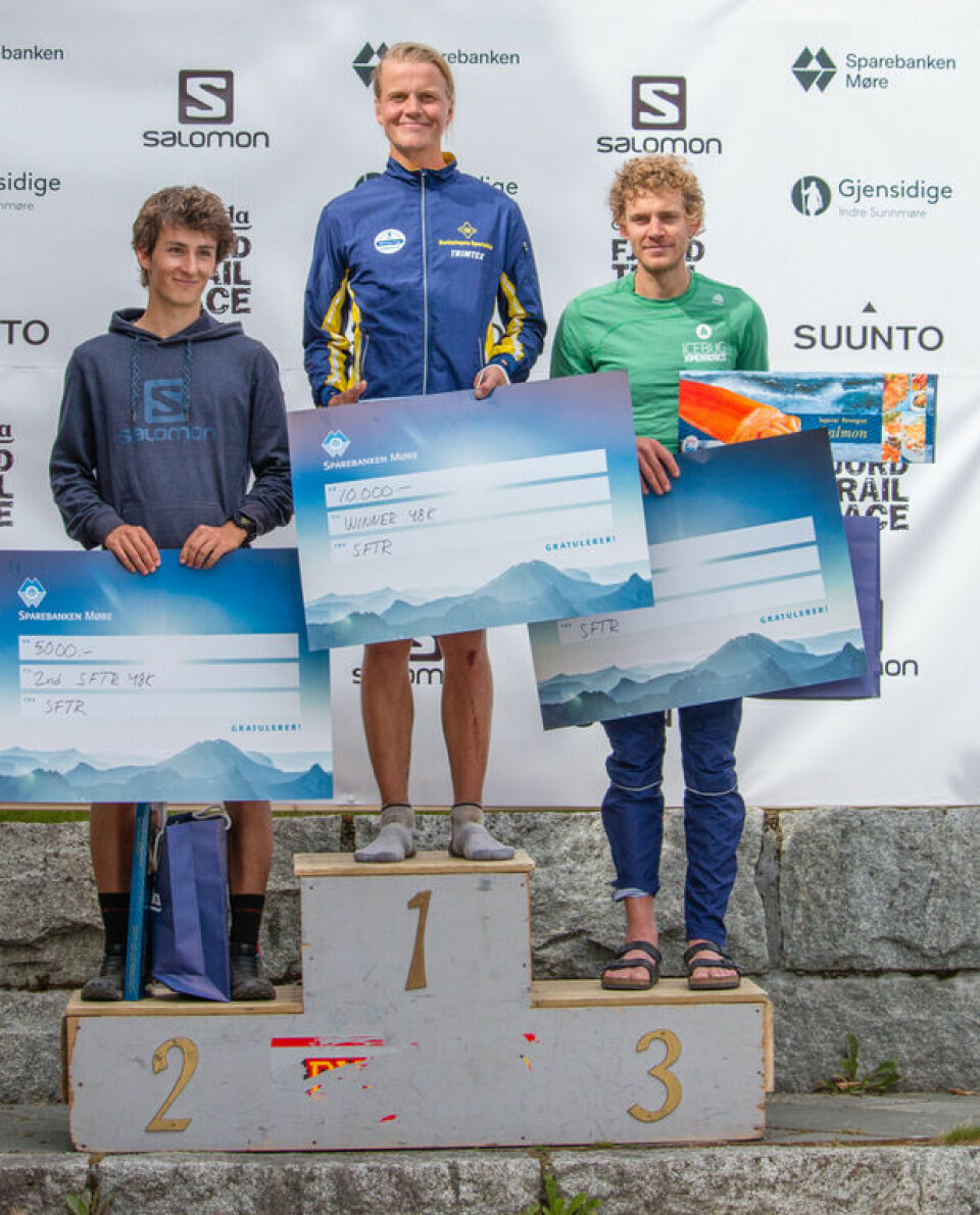 Færø Linde og Wästlund vant ultradistansen i Stranda Fjord Trail Race Pall_Foto_Stranda Fjord Trail Race1.jpeg