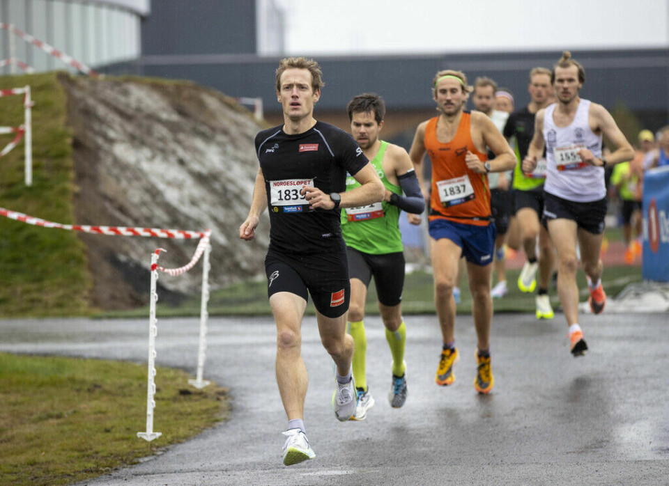 Karoline Bjerkeli Grøvdal med rekordløp i Norgesløpet på Jessheim Norgesløpet 2022 - Halvmaraton - Øyvind Moen Fjeld tok teten ut fra Jessheim Friidrettsstadion.jpg