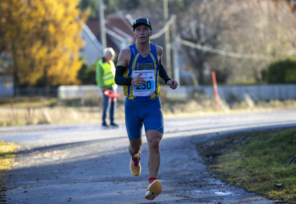Rashid Handule (55) imponerte med 1:18 på Lørenskogløpet halvmaraton Keino Valstad fra Bøler IF ble nummer fire på halvmaraton med 1.23.37.jpg