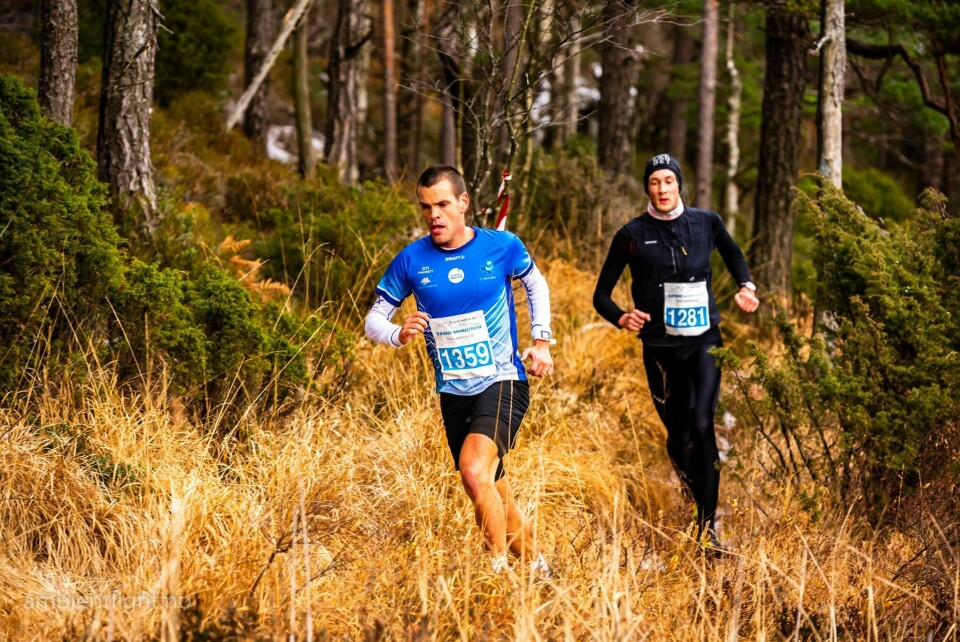 Ny løyperekord da Ingrid Ukkelberg vant Morothon i Søgne Håvard_Wedege_foran_Andreas_Penne_Nygård.jpg