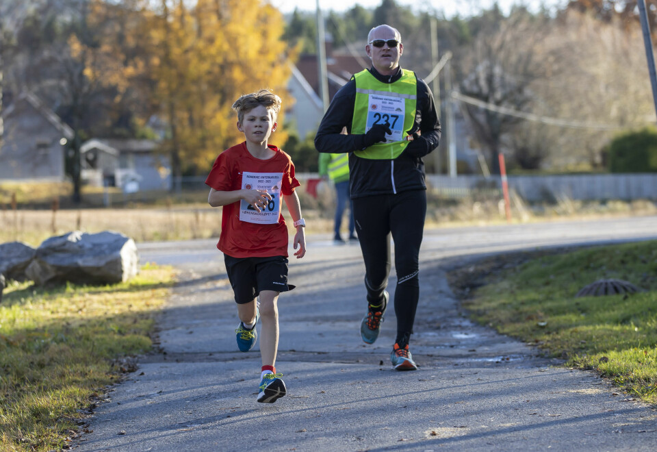 Rashid Handule (55) imponerte med 1:18 på Lørenskogløpet halvmaraton 12 år gamle Georg Dovland var dagens yngste og løp 5 km på 27.44.jpg