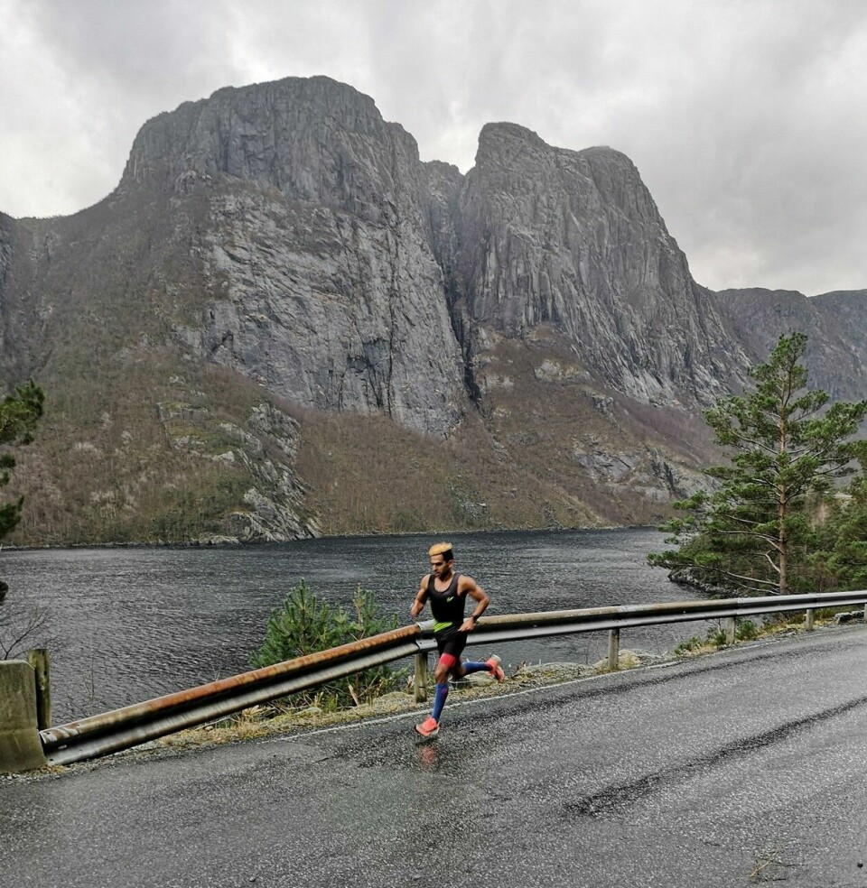 Adventsløpet - spektakulær 10 km langs Tysdalsvatnet Gabriel Ingebretsen.jpg