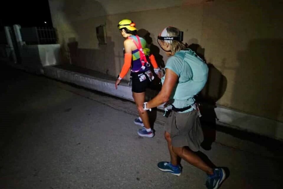 Jeanette og Ninette fullførte Spartathlon i ekstrem varme snart_mål.jpg