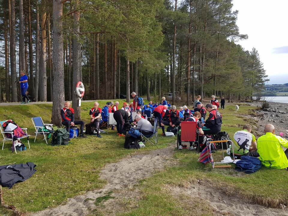 Samlingsplassen ved Mjøskanten.