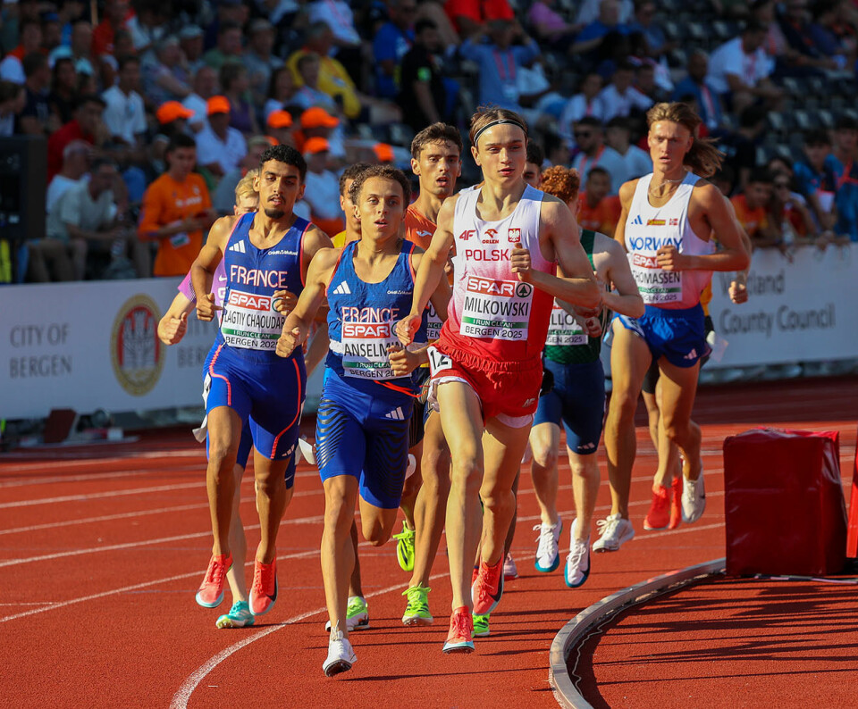 13 mann samlet fra start. (Foto: Arne Dag Myking)