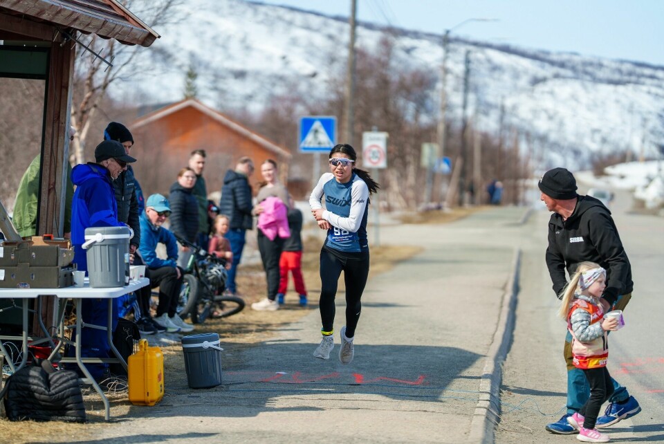Maja Sildnes Olsen i mål på 20:54 og 2. plass i kvinneklassen på 5 km. (Foto: Lubomir Zvara)