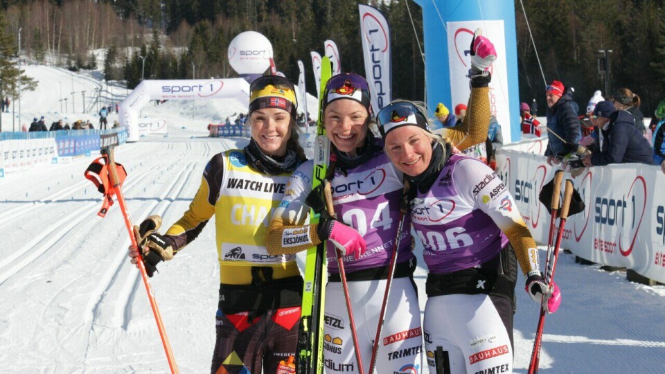De tre beste kvinnene som kom i mål med drøye minuttet seg i mellom (fra venstre) Emilie Fleten, Magni Smedås og Kati Roivas. (Foto: Finn Olsen) Birkebeinerrennet 2024