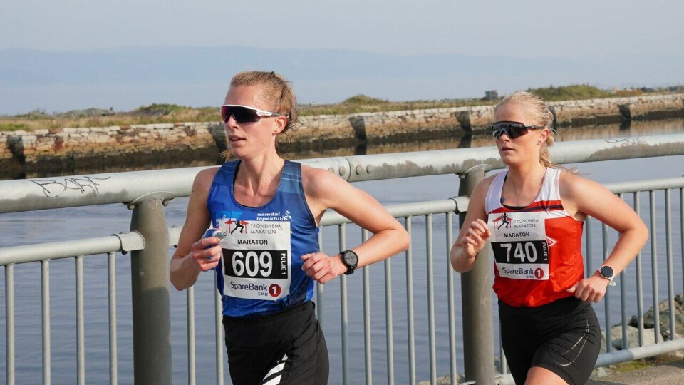 Kathrine Kvernmo og Camilla Lund maraton under Trondheim Maraton