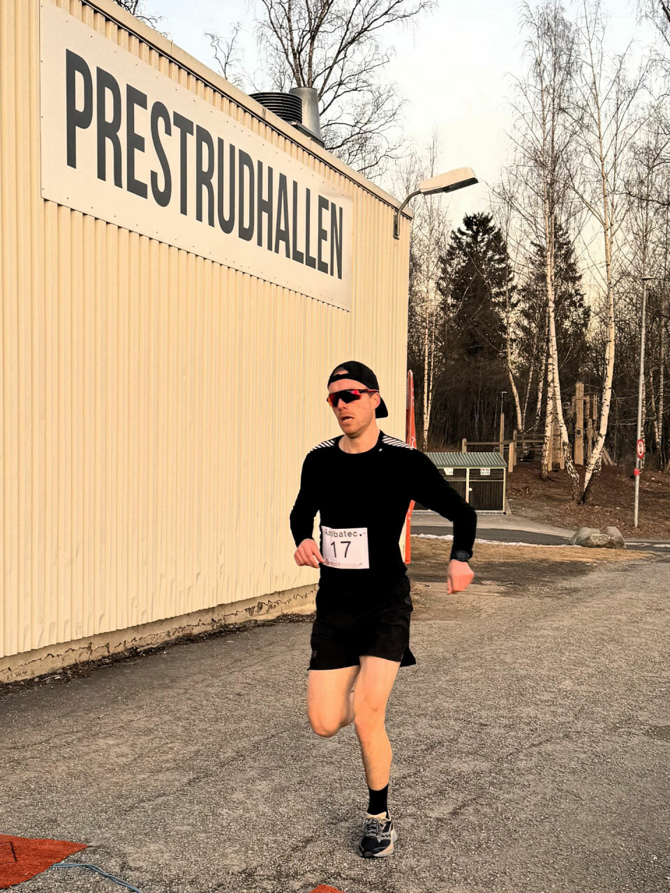 Øyvind Flobergseter var igjen førstemann tilbake til Prestrudhallen.