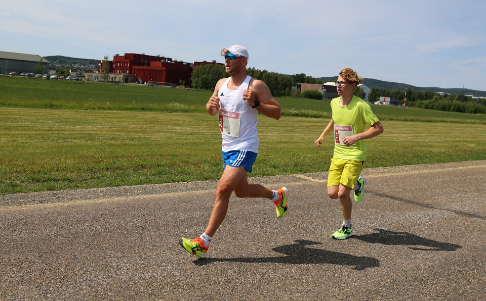 Jakub Gutkowski tok seieren i pulje 2, på 18.57. Tre sekunder foran Jessica Gunnarsson. Her følger Mattias Coard (19.31) i rygg. (Foto: Tom-Arild Hansen)