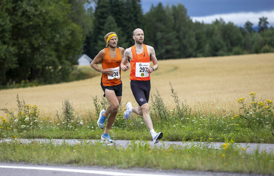 5 km: 5. plass: Tom-Erik Lukkedal, Holeværingen Friidrett 15.38. 9. plass: Thomas Asgautsen, Spirit friidrett 16.18.