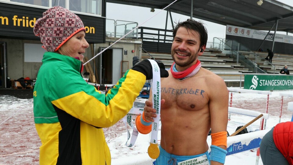 Vinterkrigeren Dan Juan løp i mål på tida 2.39.37 på maratondistansen under Jessheim Vintermaraton 2023