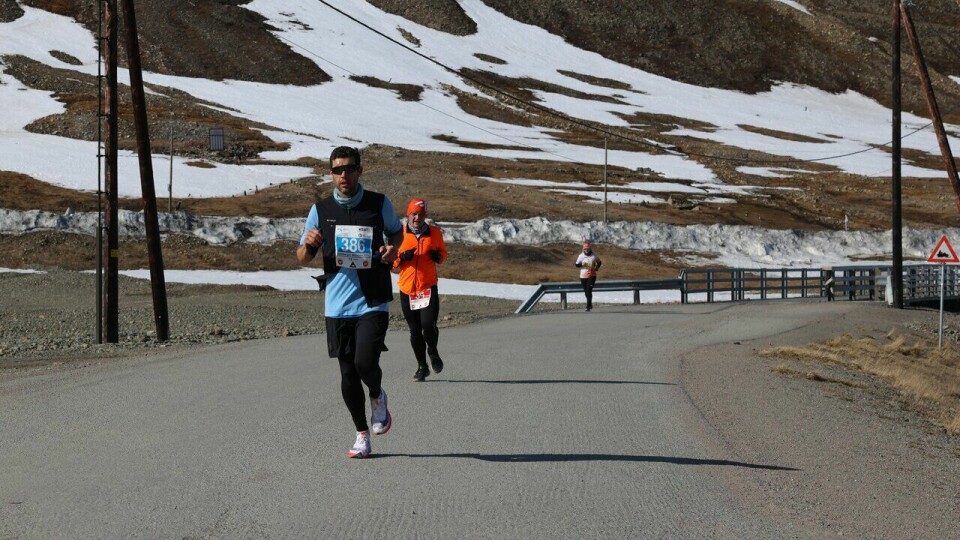 Andreas Hellesø kom på andreplass under Spitsbergenmila i Spitsbergen Marathon 2023