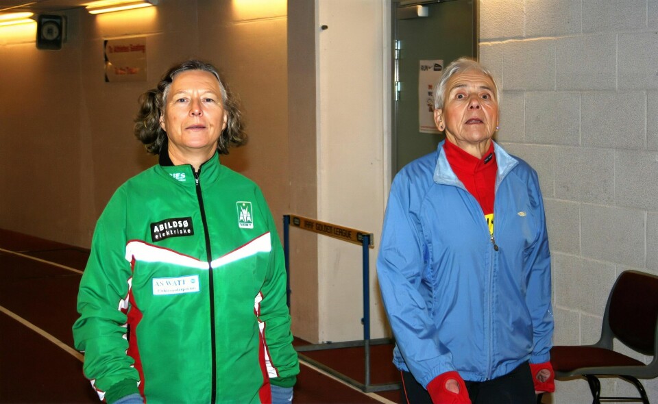 Oline Lovise Yksnøy og Lukris Eikum Grønntun. (Foto: Bjørn Hytjanstorp)