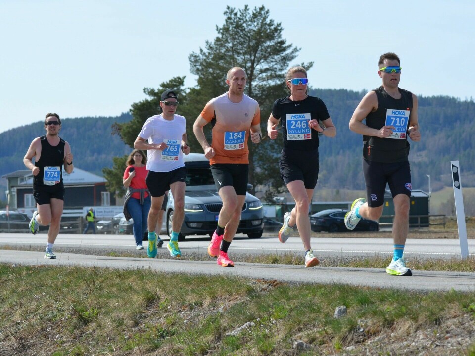 Selv om det ikke er persontrafikk på Solørbanen lenger gikk dette Elverumstoget med i ekspressfart rett nordover 1. mai. Per Sole Luseter var førstemann også i mål, foran Lene Nylund, Anders Aamodt og Fredrik Andersen Lindstad.