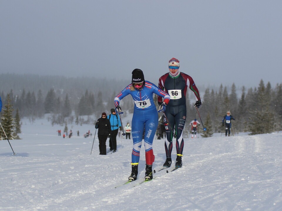 Johan Hoel og Solveig Lie Støverud vant Sjusjøen Skimarathon