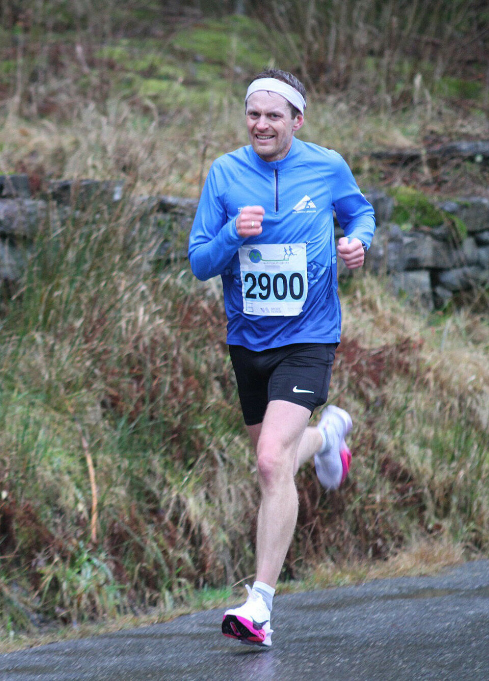 Jan Tore Tellefsen, BFG Bergen Løpeklubb kom på 2. plass med 2.37.42.