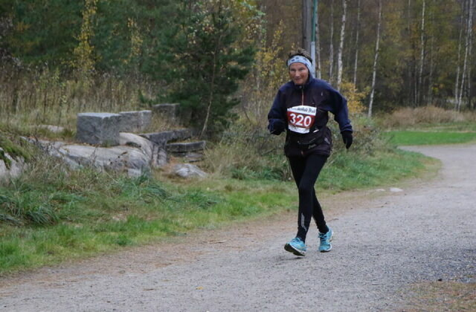 Står på: Signy Henden Rustlie gir seg aldri. Det gjorde hun heller ikke i Fredrikstad Maraton. Foto: Marianne Røhme Kondis/Marianne Røhme