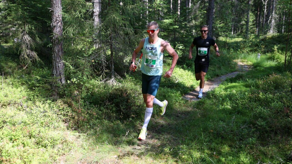 Jarle Marvik (fremst) kom på andreplass på maratondistansen, mens Njål Pedersen vant under Kongsvinger Maraton 2024