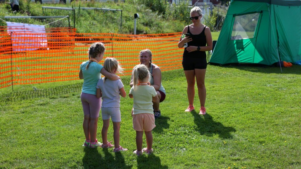 Forevigelse av gode prestasjoner i barneløpet under Kongsvinger Maraton 2024