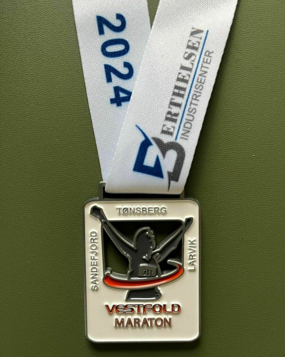 Vestfold Maraton - løpsfest fra Larvik til Tønsberg medalje.jpg