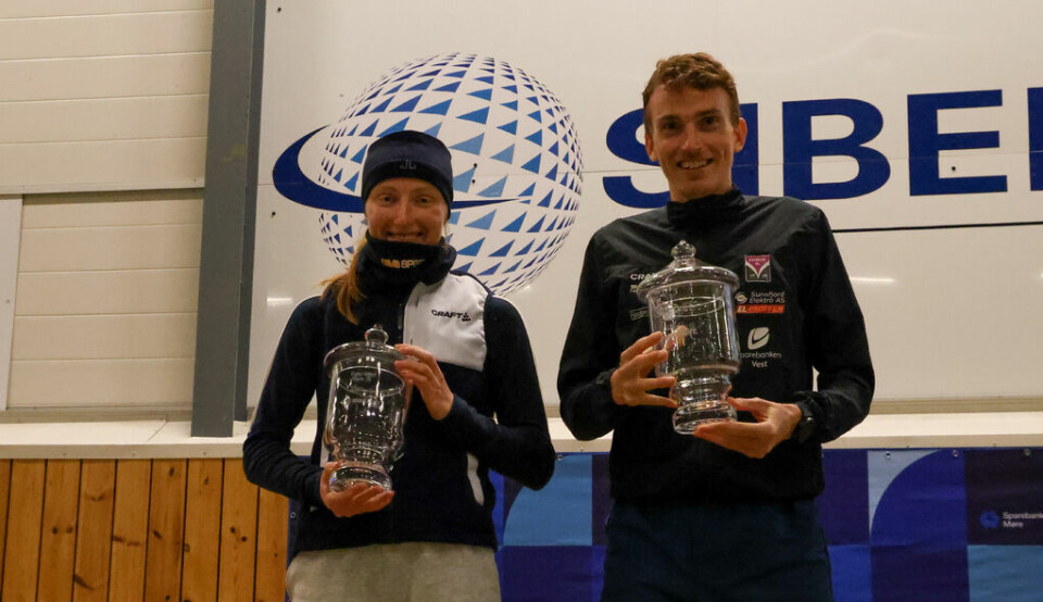 Marius Vedvik tok sitt første og Maren Hjelmeset Kirkeeide sitt andre napp i vandrepokalene. Foto: Martin Hauge-Nilsen. 210A5227.jpg