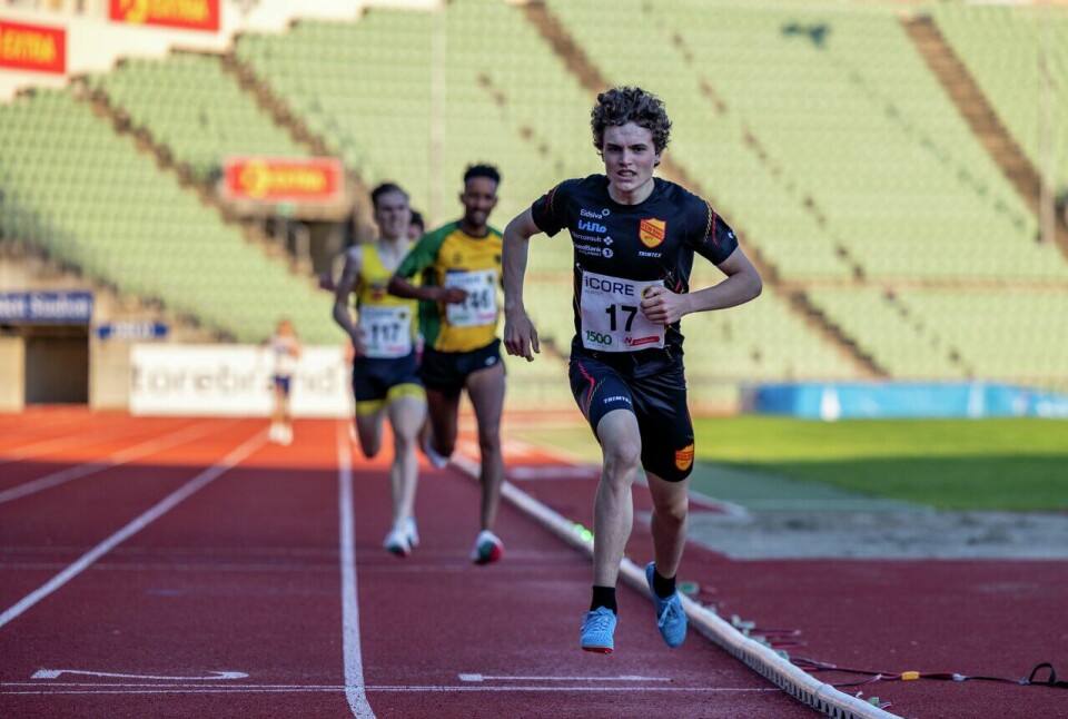 Det meste av treningen til Esten Hauen er det man gjerne omtaler som alternativ trening. Likevel har 19-åringen hatt solid framgang fra år til år. (Foto: Samuel Hafsahl) Det meste av treningen til Esten Hauen er det man gjerne omtaler som alternativ trening. Likevel har 19-åringen hatt solid framgang fra år til år. (Foto: Samuel Hafsahl)