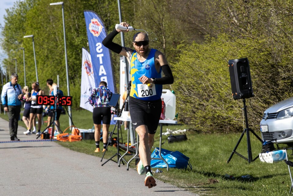 Her har franske Jocelyn Kerbourch løpt i snart to timer på sin 100 km. (Foto: Bjørn Hytjanstorp)