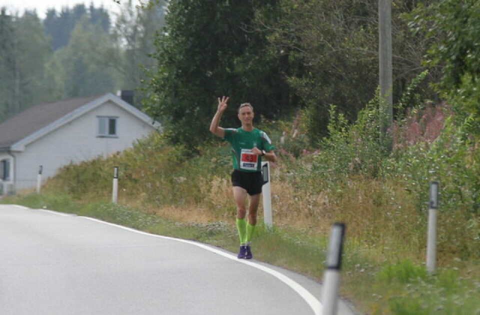 Trond Inge Carlsen på veg til 2. plass på helmaraton på Kongsvinger i 2014. Trond Inge Carlsen på veg til 2. plass på helmaraton på Kongsvinger i 2014.