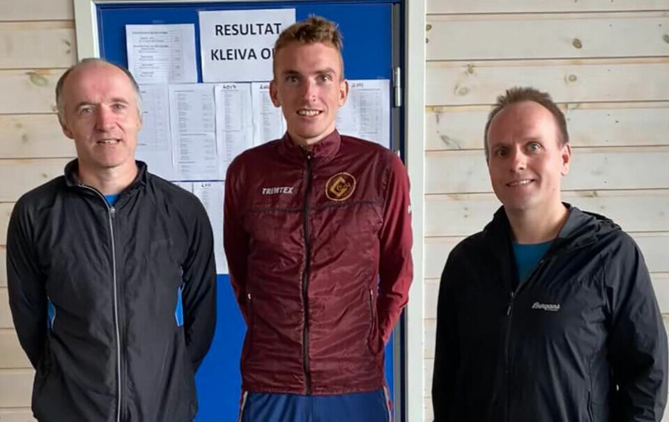 Marius Vedvik (i midten) tok løyperekorden i Kleiva Opp. Joar Sunde (tv.) ble nummer to og Roy Aron Brenvik Myklebust ble nummer tre. (Foto: Edvar Tvinnereim) Marius Vedvik (i midten) tok løyperekorden i Kleiva Opp. Joar Sunde (tv.) ble nummer to og Roy Aron Brenvik Myklebust ble nummer tre. (Foto: Edvar Tvinnereim)