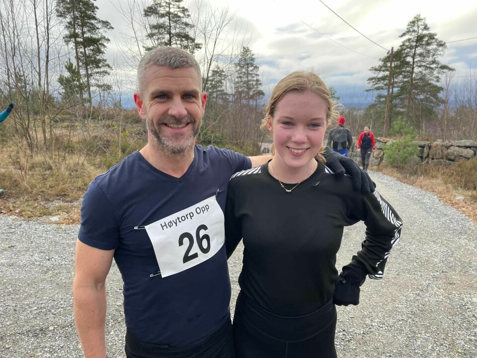 Ania Zielinkiewicz og Håvard Solberg til topps i Høytorp opp Far og datter Solberg.jpg