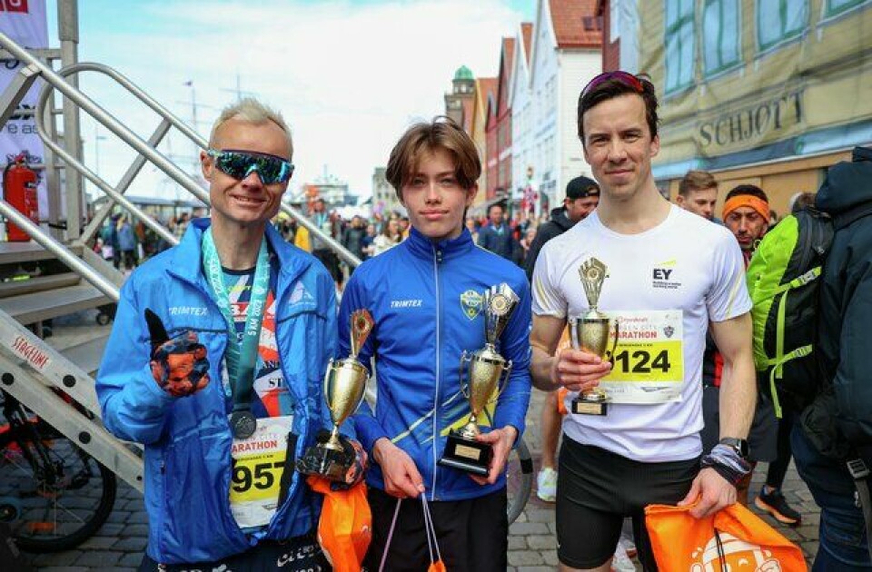 Over 9500 deltok i løpsfesten Bergen City Marathon (Bilde 51-100) Bergen City Marathon 2023, tre beste menn 5 km, Bjørn Tore Kronen Taranger, Endre Hartvedt Haugen, Håkon Moldestad