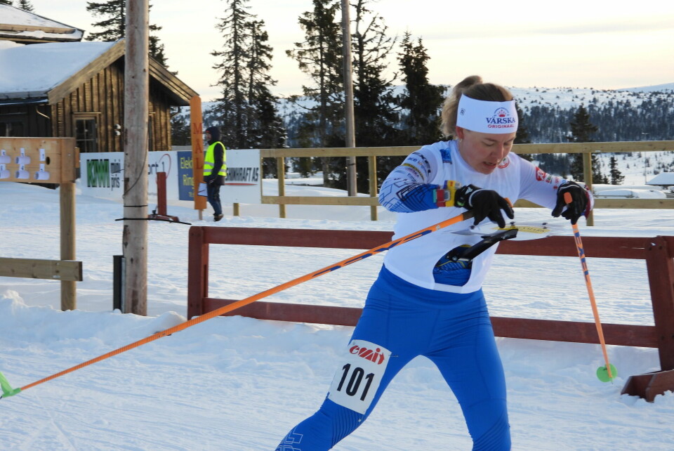 Daisy Kudre Schnyder ledet på kartbytte. (Foto: Stein Arne Negård)