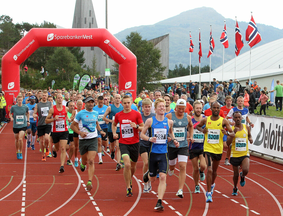 Start halvmaraton i 2018. (Foto: Kjell Vigestad) Start halvmaraton i 2018. (Foto: Kjell Vigestad)