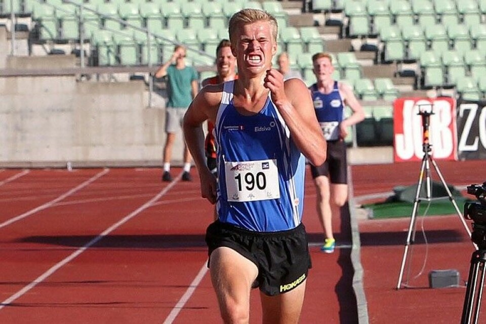 Sigurd Ruud Skjeseth under Boysen Memorial på Bislett 5. juli i år da han løp 5000 m under 14 minutter for første gang - i Orion-drakt! (Foto: Kjell Vigestad) Sigurd Ruud Skjeseth under Boysen Memorial på Bislett 5. juli i år da han løp 5000 m under 14 minutter for første gang - i Orion-drakt! (Foto: Kjell Vigestad)