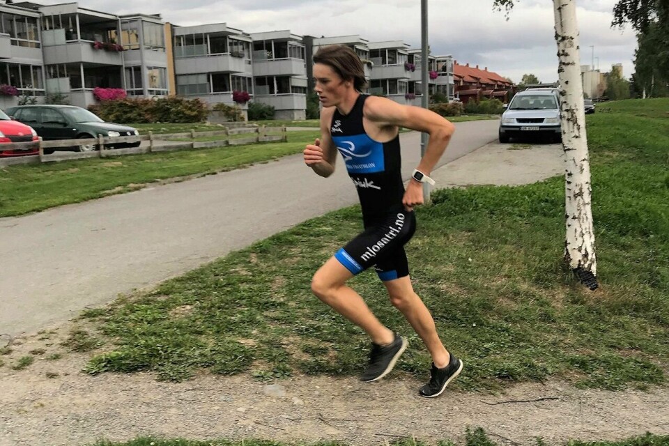 Petter Ellingsbø i klar ledelse på den avsluttende løpinga. (Foto: Pål-Erik Langøigjelten) Petter Ellingsbø i klar ledelse på den avsluttende løpinga. (Foto: Pål-Erik Langøigjelten)